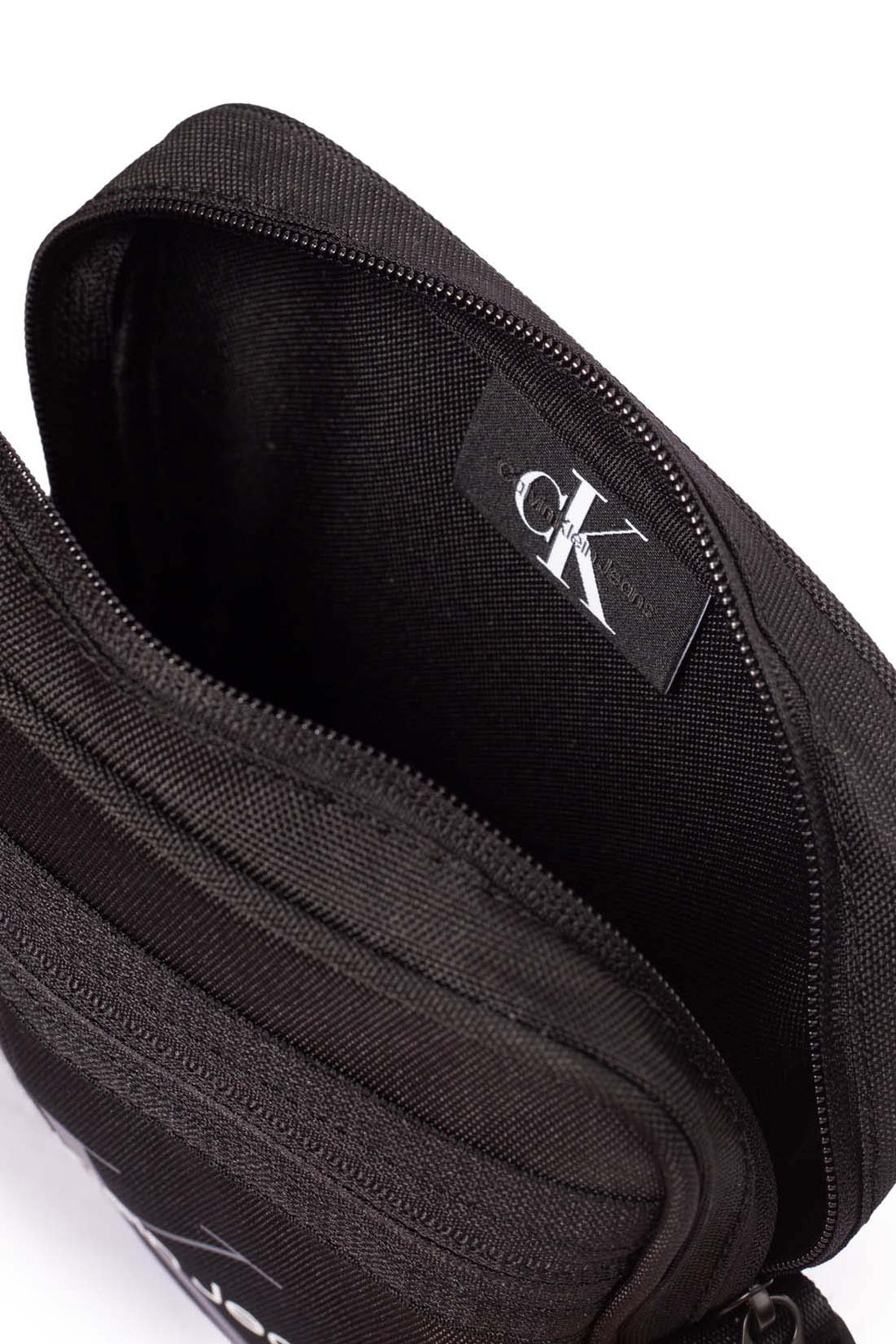 CALVIN KLEIN - Men's reporter bag with logo-5