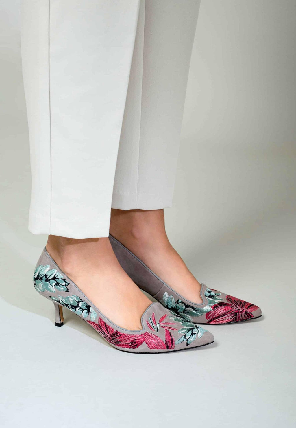 Ipê Suede Turquoise Leather Pumps – 6cm Embroidered Kitten Heel-3